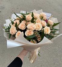 Букет Кремовые розы Латте в Кызыле