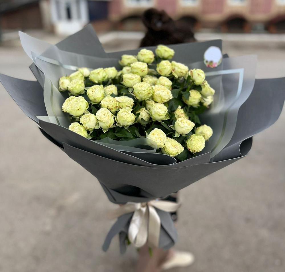 Белые кустовые розы Солинеро в Кызыле Букет Белые кустовые розы Солинеро в Кызыле