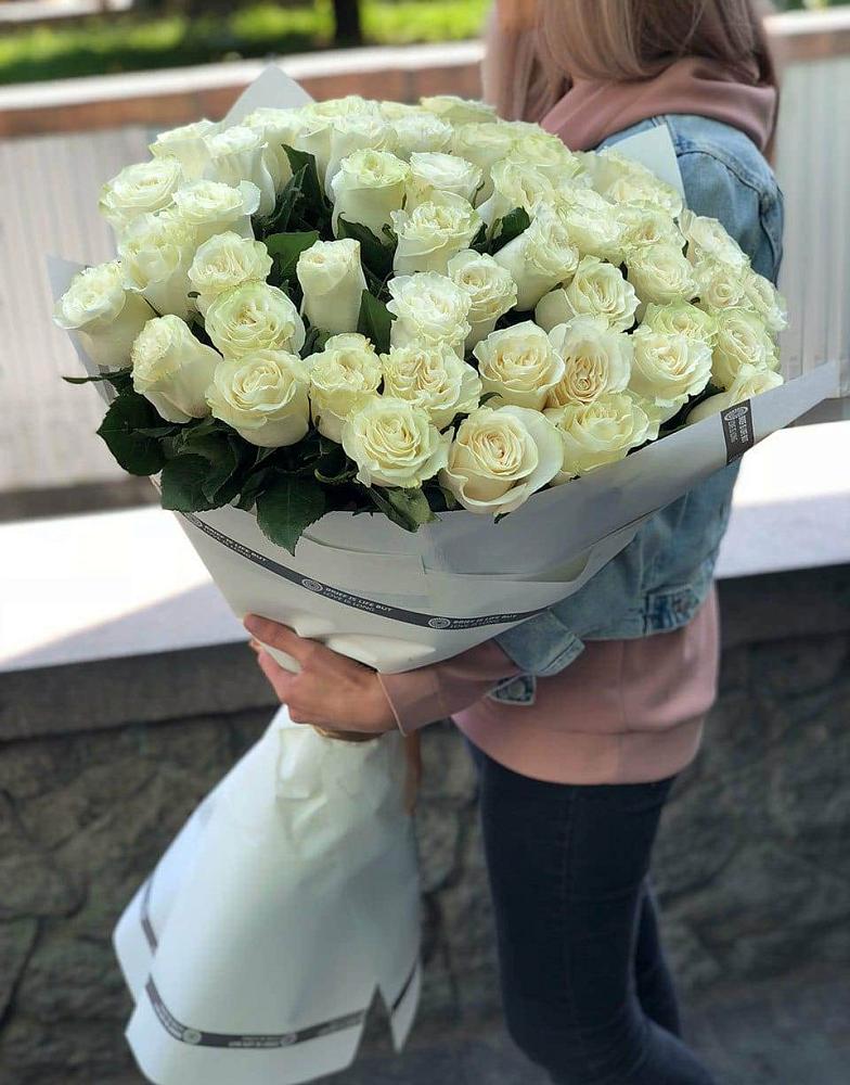 35 Белых роз в Кызыле Букет 35 Белых роз в Кызыле
