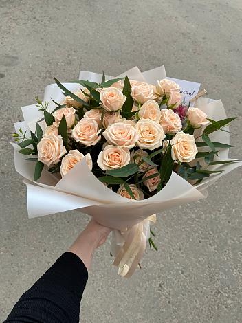 Букет Кремовые розы Латте в Кызыле