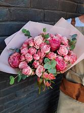 Букет розы в пальмах в Кызыле Букет цветов из: Розы в Кызыле