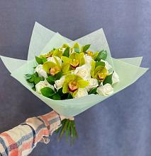 Букет цветов из:  Орхидеи и Розы в Кызыле